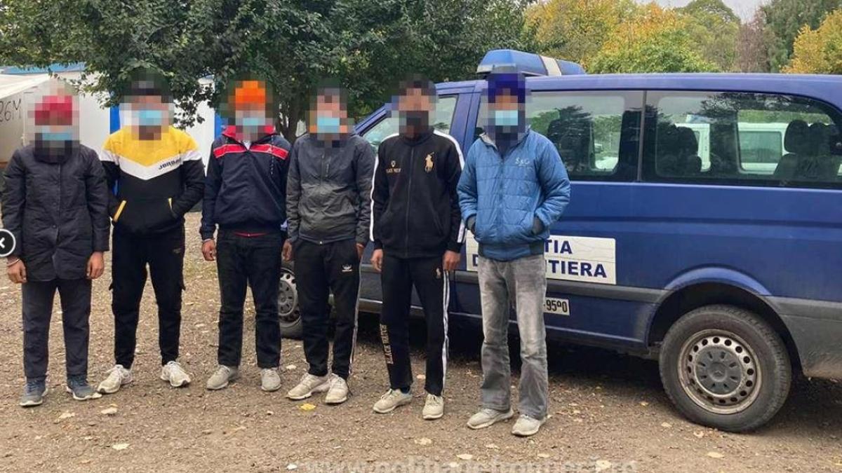 sofer-roman--oprit-in-trafic-si-dat-jos-din-masina--barbatul-s-a-ales-cu-dosar-penal-pentru-trafic-de-migranti