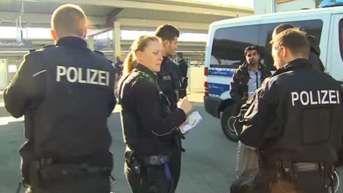 germania--autocar-cu-romani--oprit-la-un-punct-de-control--un-conational-a-fost-dat-jos-imediat-si-dus-la-inchisoare