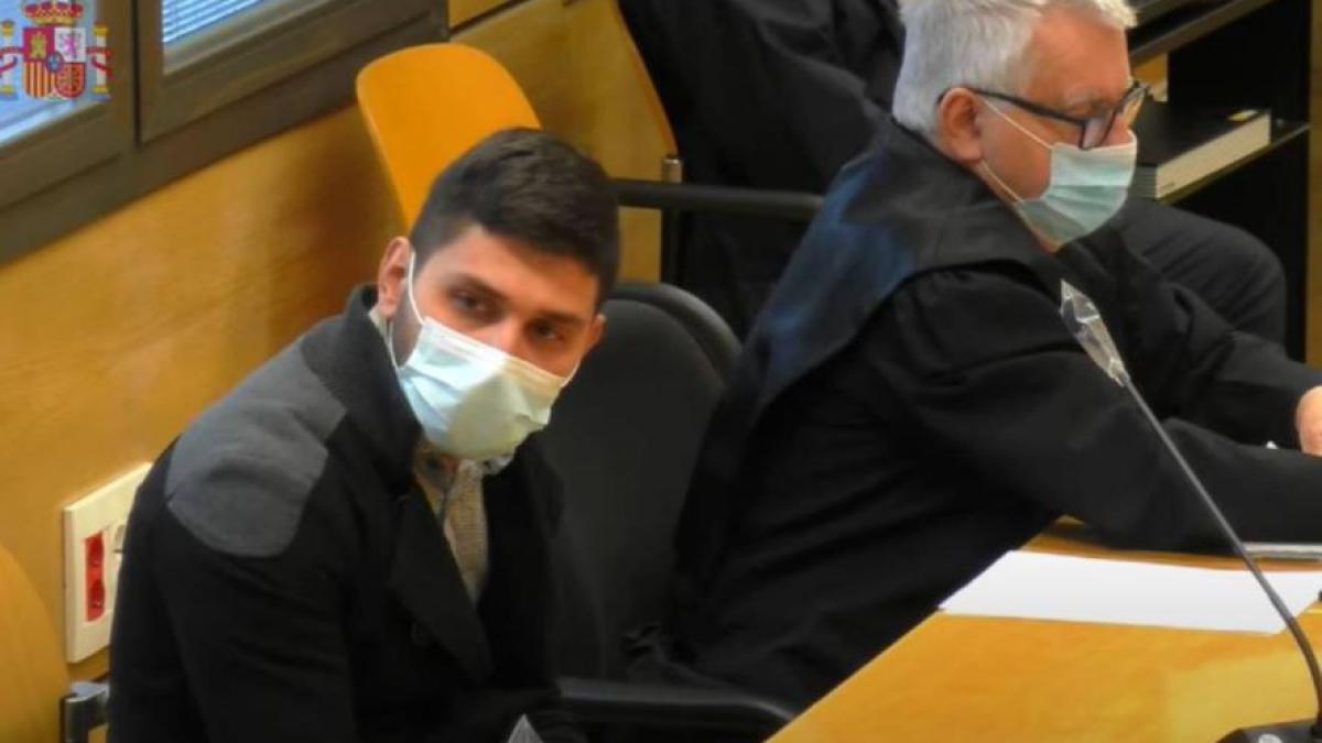 spania--un-roman--acuzat-ca-a-injunghiat-mortal-un-conational--jura-ca-victima-a-cazut-singura-peste-cutit--un-copil-de-trei-ani-a-ramas-orfan