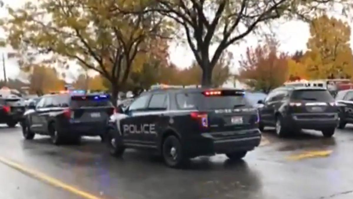 atac-armat-intr-un-centru-comercial--cel-putin-doi-oameni-au-murit--iar-patru-au-fost-raniti---video