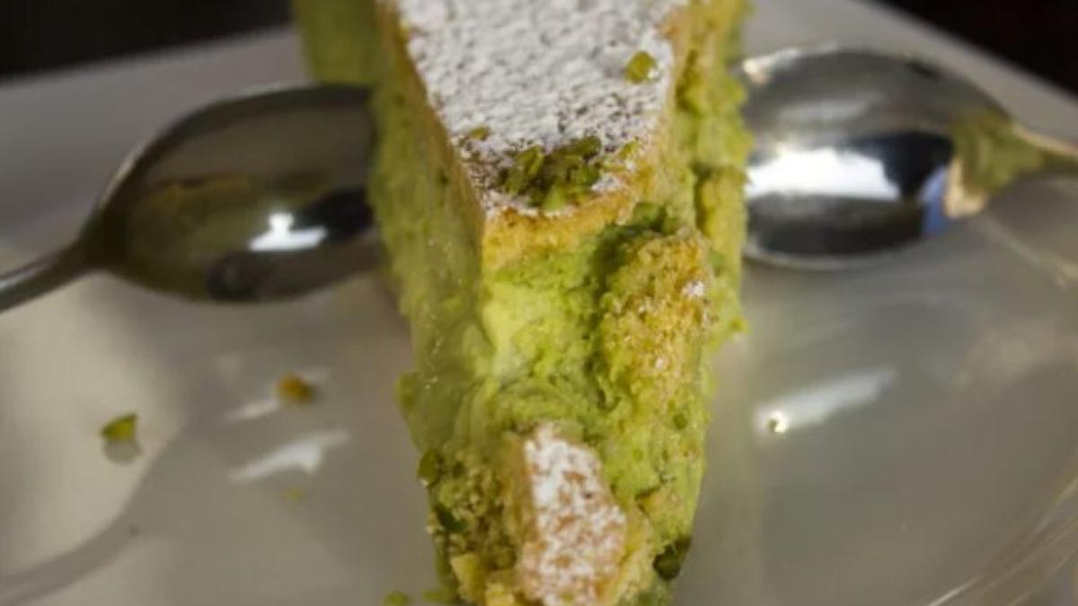 tort-cu-ricotta-si-fistic--un-desert-rafinat-cu-o-aroma-unica--secretul-cofetarilor-italieni-a-fost-dezvaluit