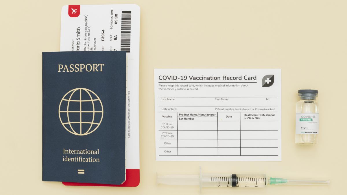 semnal-de-alarma-o-noua-metoda-prin-care-romanii-incearca-sa-cumpere-certificate-false-de-vaccinare--in-final--raman-fara-bani