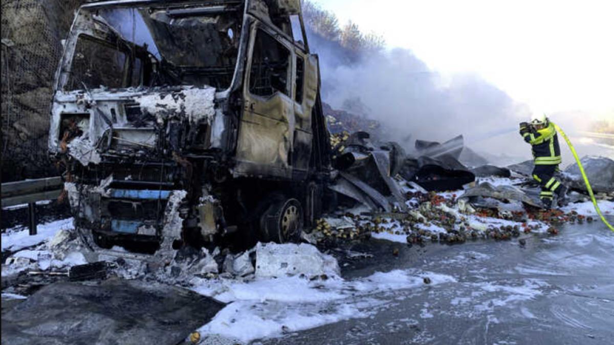 camion-romanesc-flacari-rosii-ardei-germania