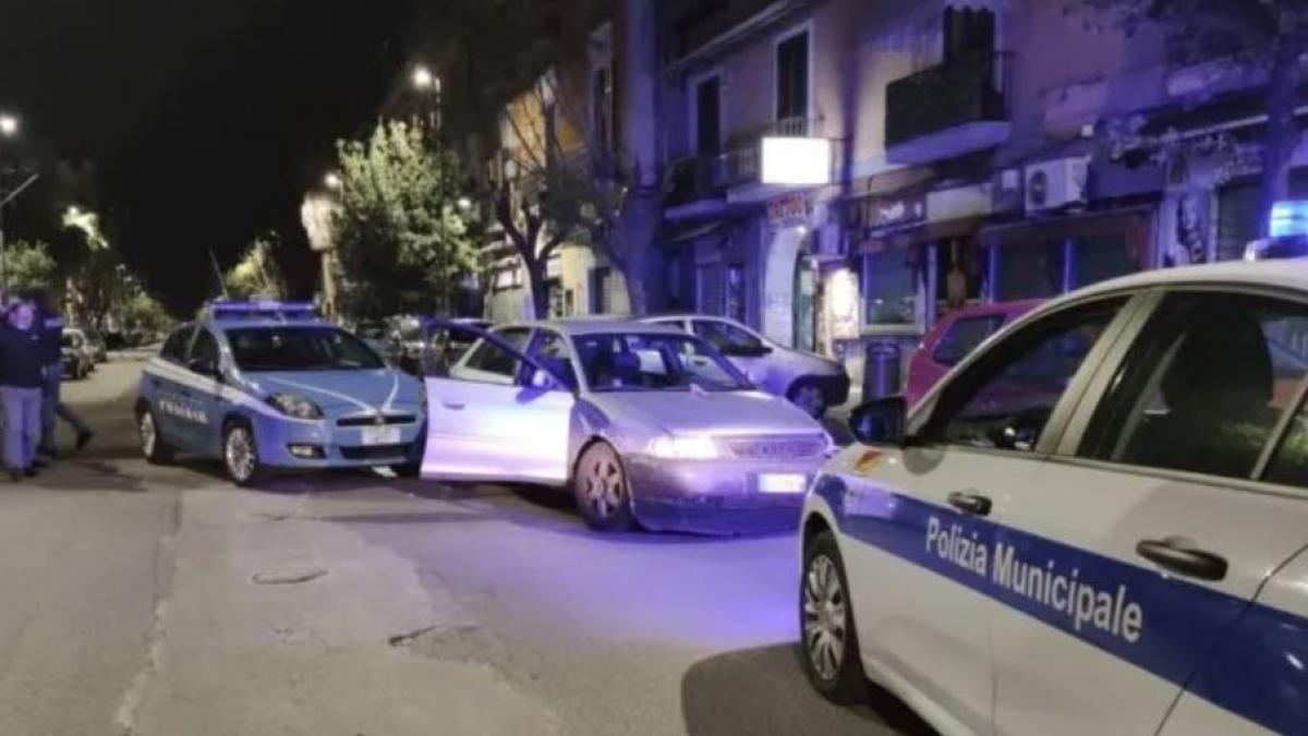 italia--sofer-roman--urmarit--ca-n-filme--de-politisti--barbatul-a-abandonat-masina-si-a-incercat-sa-fuga-pe-jos