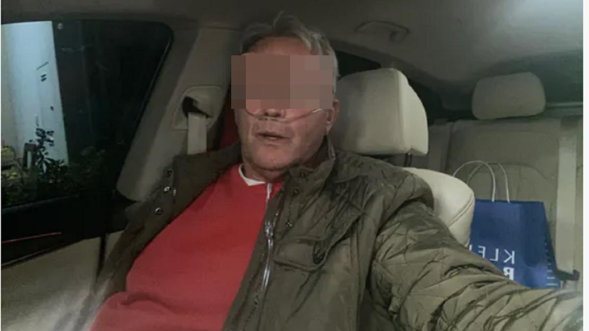 austria--o-romanca-l-a-dat-afara-din-casa-pe-sotul-ei-bolnav-a-devenit-geloasa-pe-mama-ei--acum-barbatul-trebuie-sa-doarma-cu-un-caine-in-masina