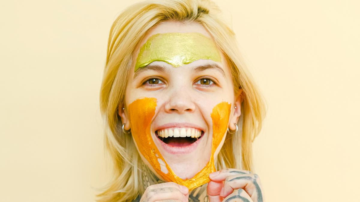 bicarbonat-de-sodiu-si-malai--amestecul-minune-pentru-tenul-tau-trucul-ieftin-care-te-ajuta-sa-arati-mereu-fresh