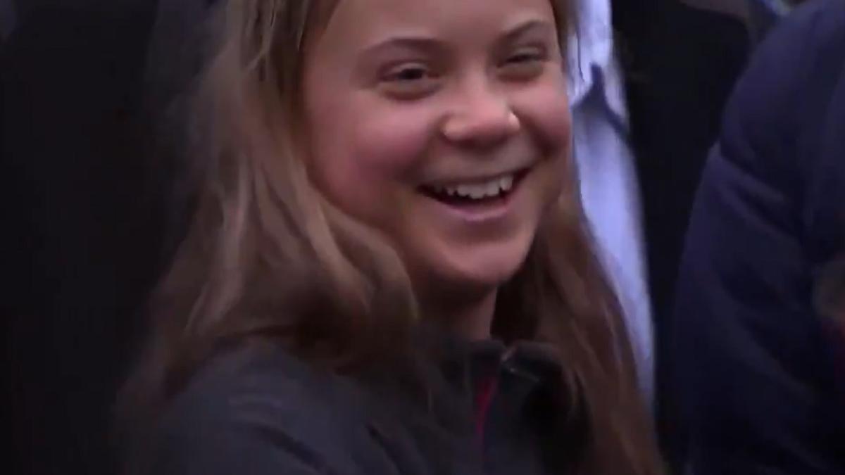 greta-thunberg--surprinsa-injurand-la-un-protest-la-cop26-bagati-va-criza-climatica-in-fund