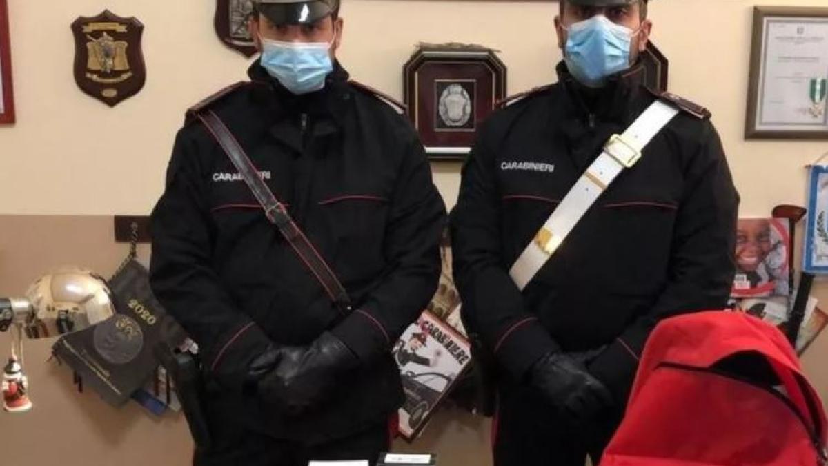 italia--un-roman-inventiv--angajat-la-un-depozit-amazon--si-a-umplut-masina-cu-bunuri-furate--de-peste-1-500-de-euro