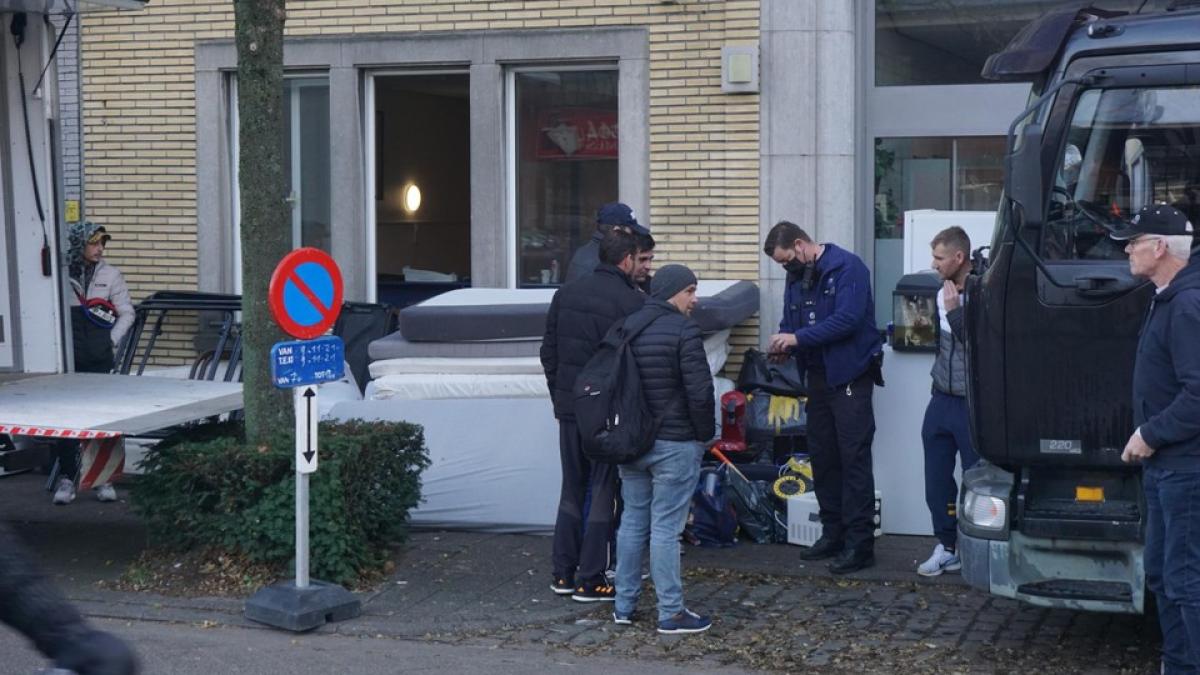 romani-evacuati-hotel-belgia