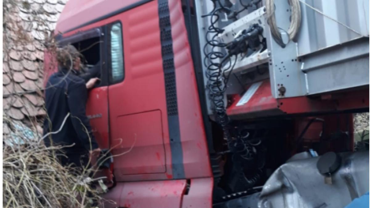 tira-casa-valea-oltului