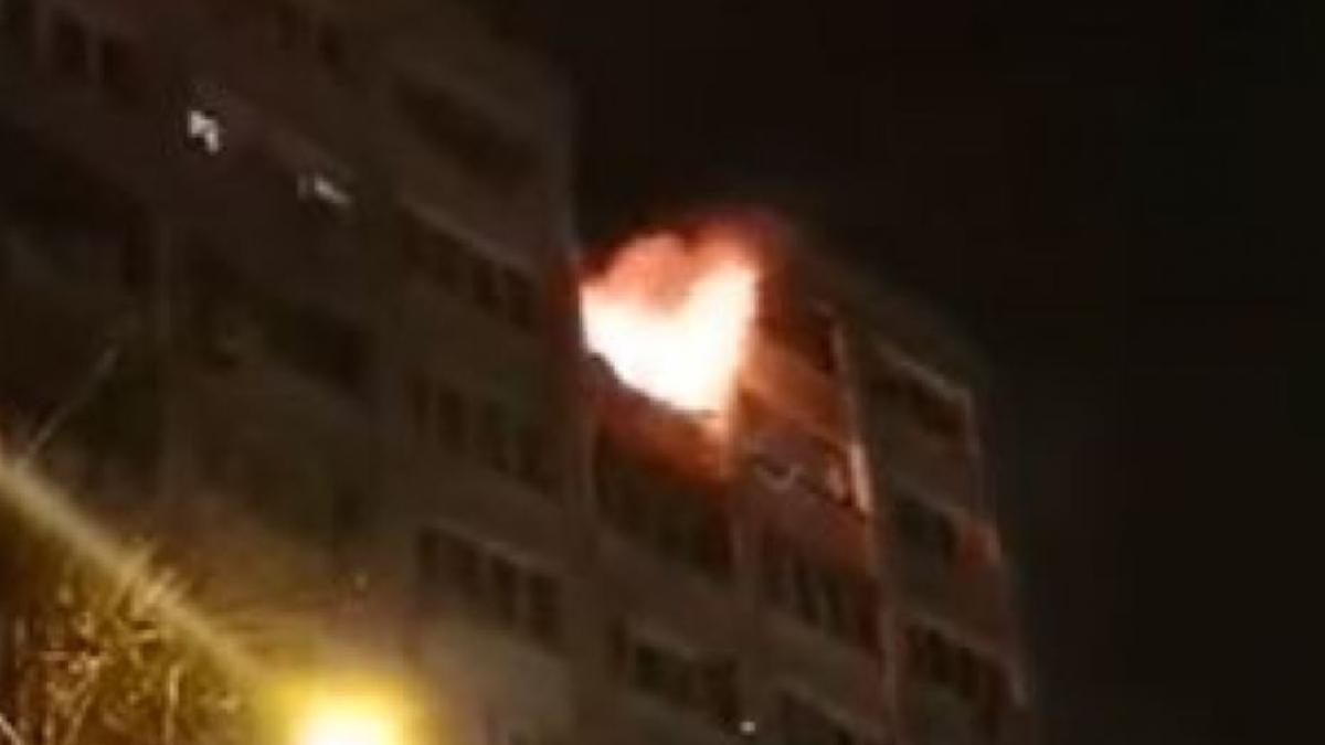 incendiu-violent-intr-un-apartament--un-roman-si-a-pierdut-viata--iar-zeci-de-persoane-au-fost-evacuate