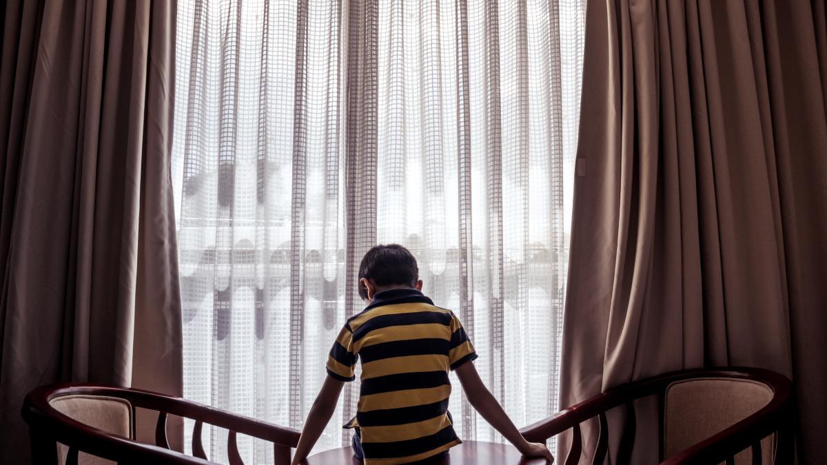 doi-soti-au-furat-banii-pentru-ajutorul-covid-si-apoi-si-au-parasit-copiii-vom-fi-din-nou-impreuna-intr-o-zi