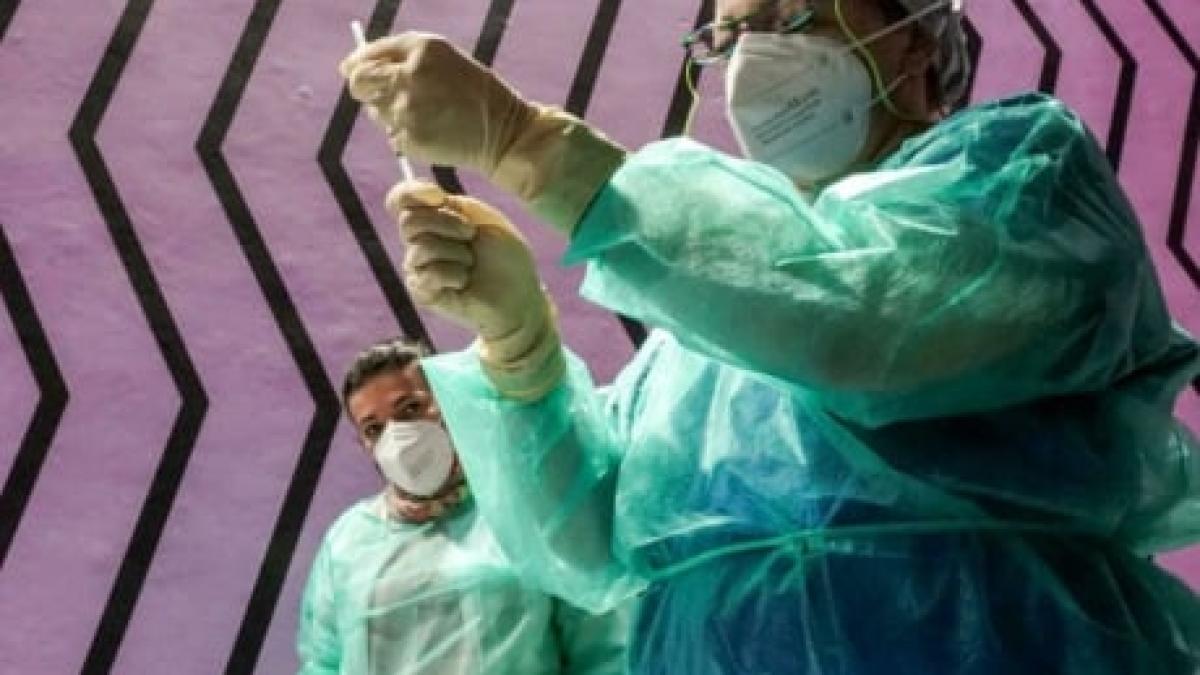 italia--romanii-nevaccinati-din-peninsula-pun-in-pericol-sarbatorile-de-craciun--autoritatile-cer-ajutorul-preotilor