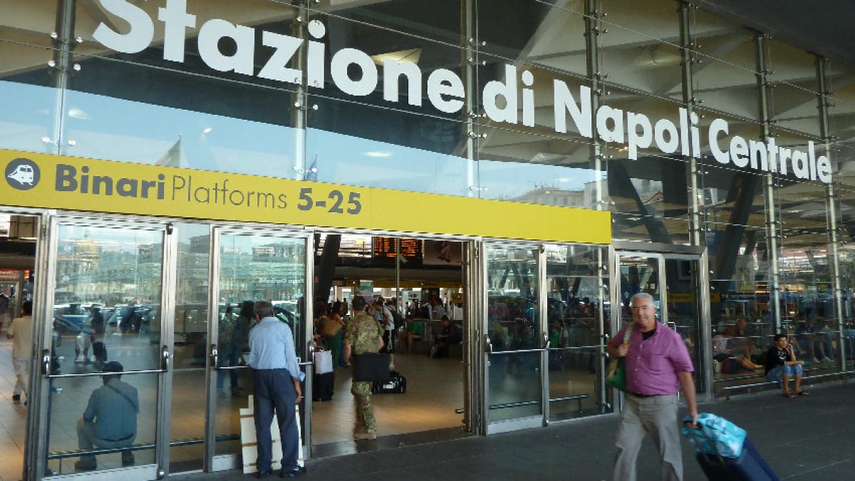 stazione_di_napolicentrale