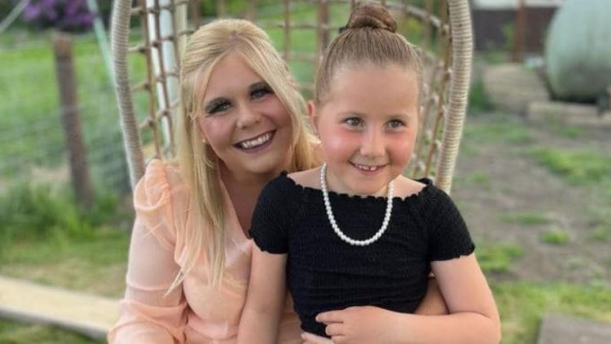 o-mama-devastata--dupa-ce-fiica-sa-de-7-ani-a-murit-de-la-doar-o-migrena--printesa-noastra-frumoasa-ne-a-fost-luata-prea-devreme