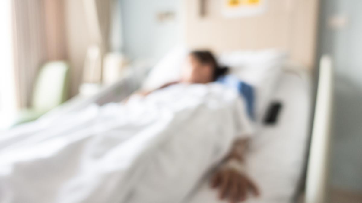 un-tanar-roman-cu-covid-19-la-un-pas-de-moarte--nu-s-a-vaccinat-de-frica-si-a-refuzat-oxigenul-de-teama-a-citit-pe-internet-ca-e-toxic