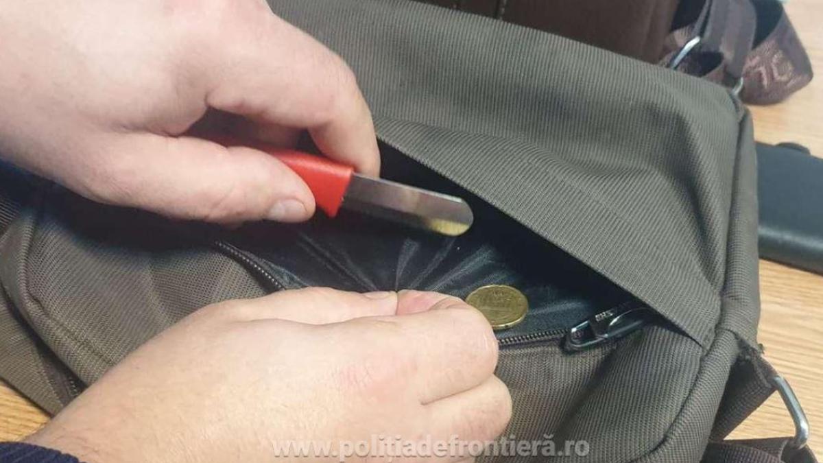 autocar--oprit-la-intrarea-in-romania--ce-au-gasit-politistii-in-borseta-unui-pasager