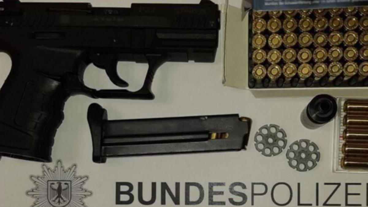 germania--un-roman--cautat-de-interpol--prins-cu-o-arma-in-masina--politistii-federali-l-au-condus-direct-in-puscarie