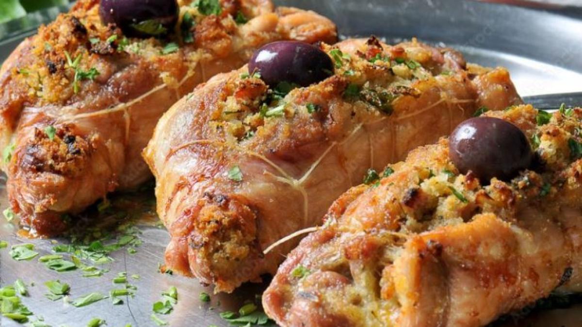 piept-de-pui-la-cuptor--umplut-cu-legume-si-sunca--un-ingredient-secret--folosit-in-reteta--il-face-senzational-de-bun