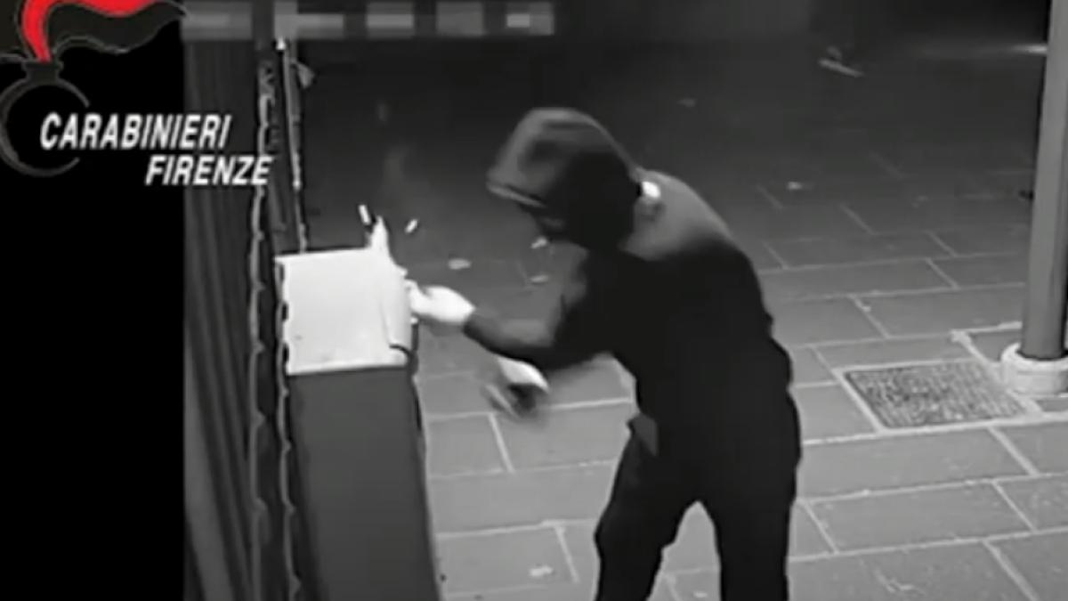 italia-spargatori-romani-bancomate