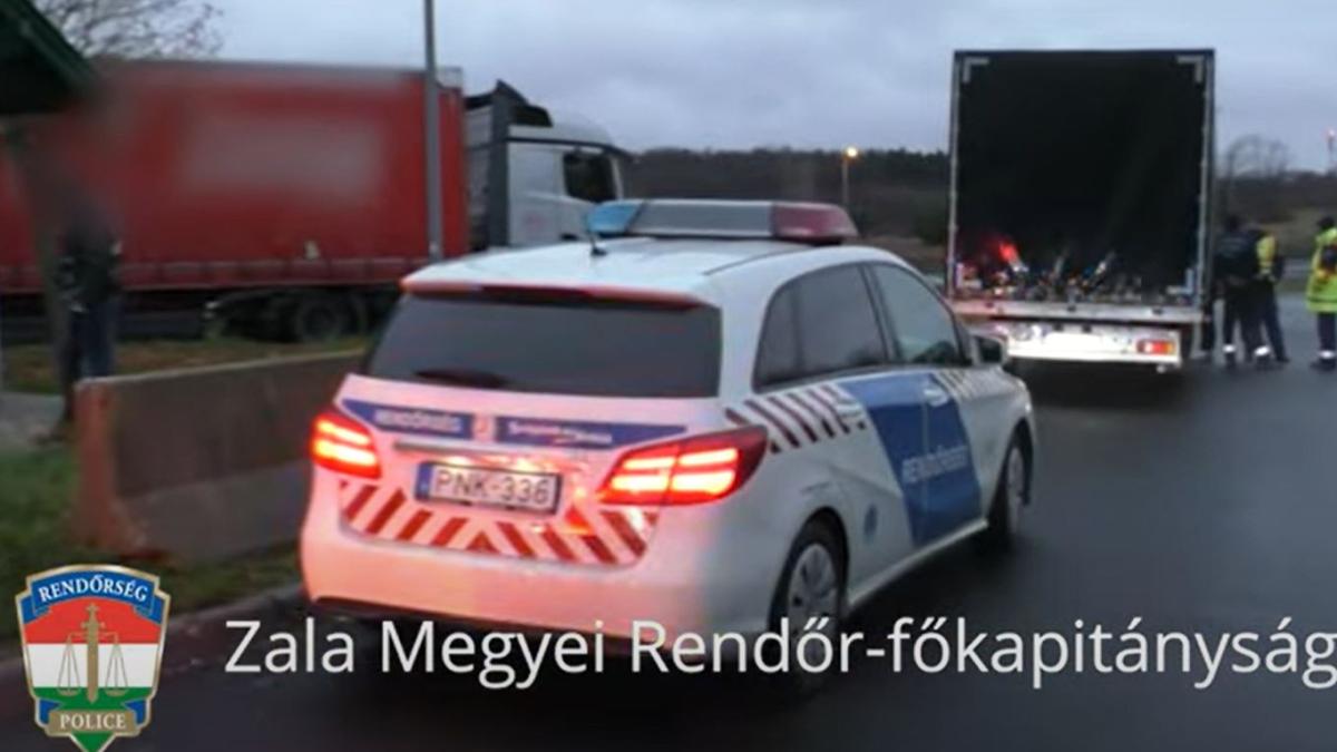 ungaria--cinci-romani-au-furat-televizoare-in-valoare-de-aproape-50-000-de-euro-dintr-un-tir--barbatii-au-fost-arestati