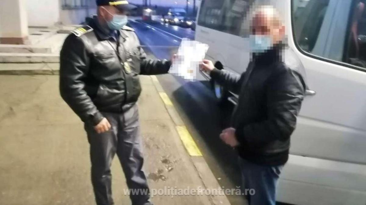 certificat-de-vaccinare-impotriva-covid-19-fals--descoperit-in-vama-albita