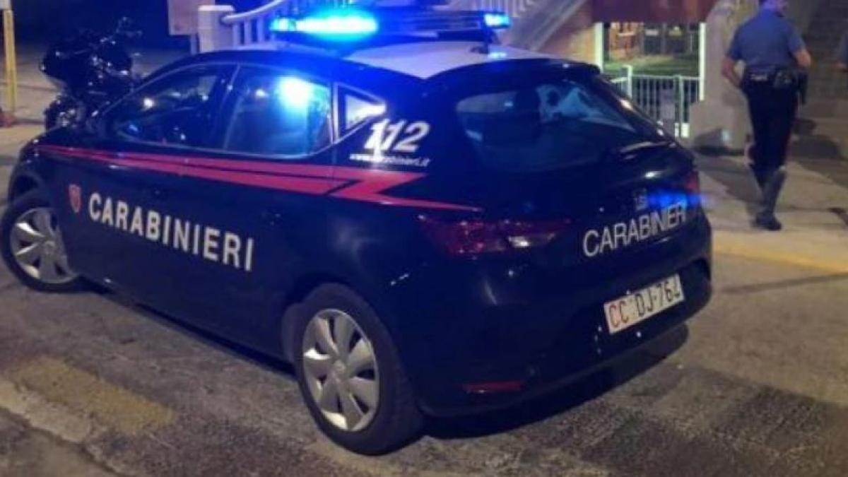italia--un-roman-a-fost-injunghiat--in-reggio-emilia--barbatul-a-venit-plin-de-sange-la-politie-si-a-raportat-incidentul