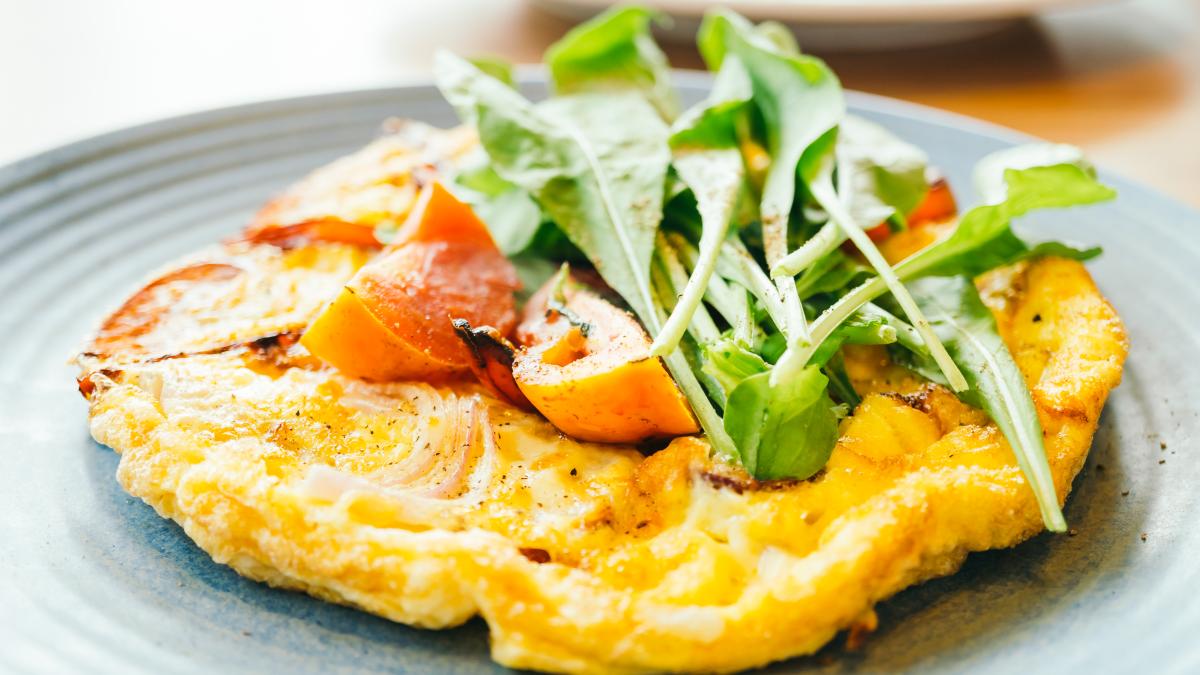 omleta-de-cartofi-la-cuptorul-cu-microunde--reteta-simpla-si-rapida--ideala-pentru-un-mic-dejun-rapid