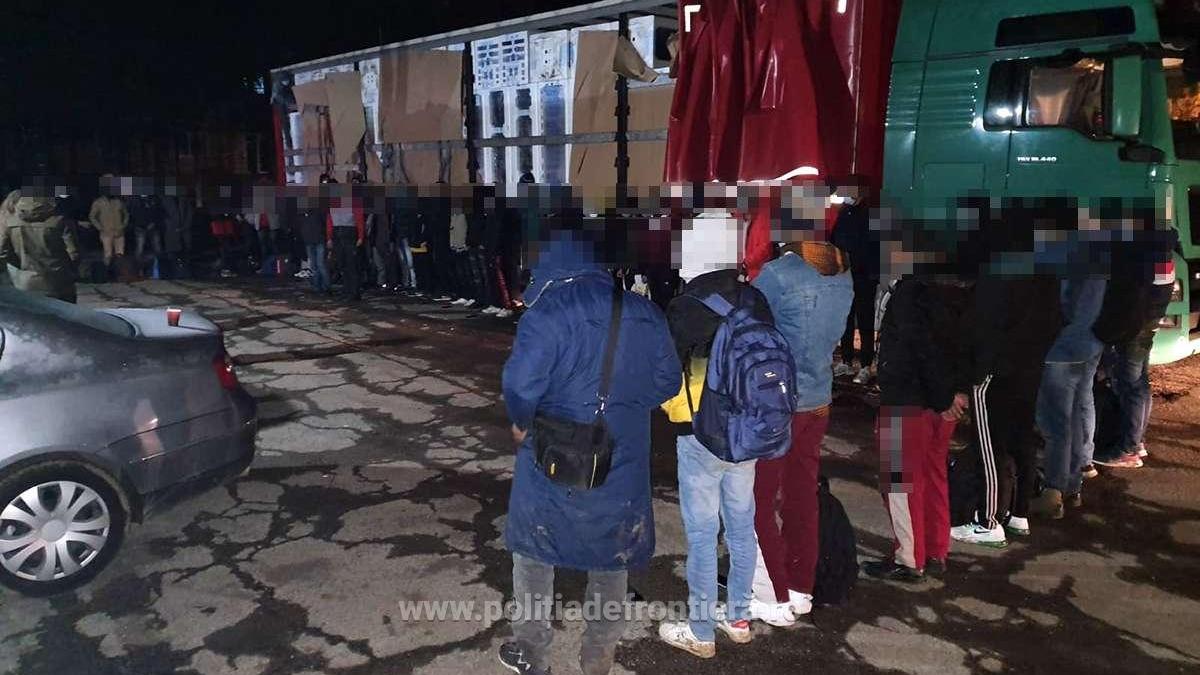 patru-cetaprc-ccprc-86tprc-ccprc-a6eni-romaprc-ccprc-82ni-arestatprc-ccprc-a6i-preventiv-pentru-trafic-de-migrantprc-ccprc-a6i