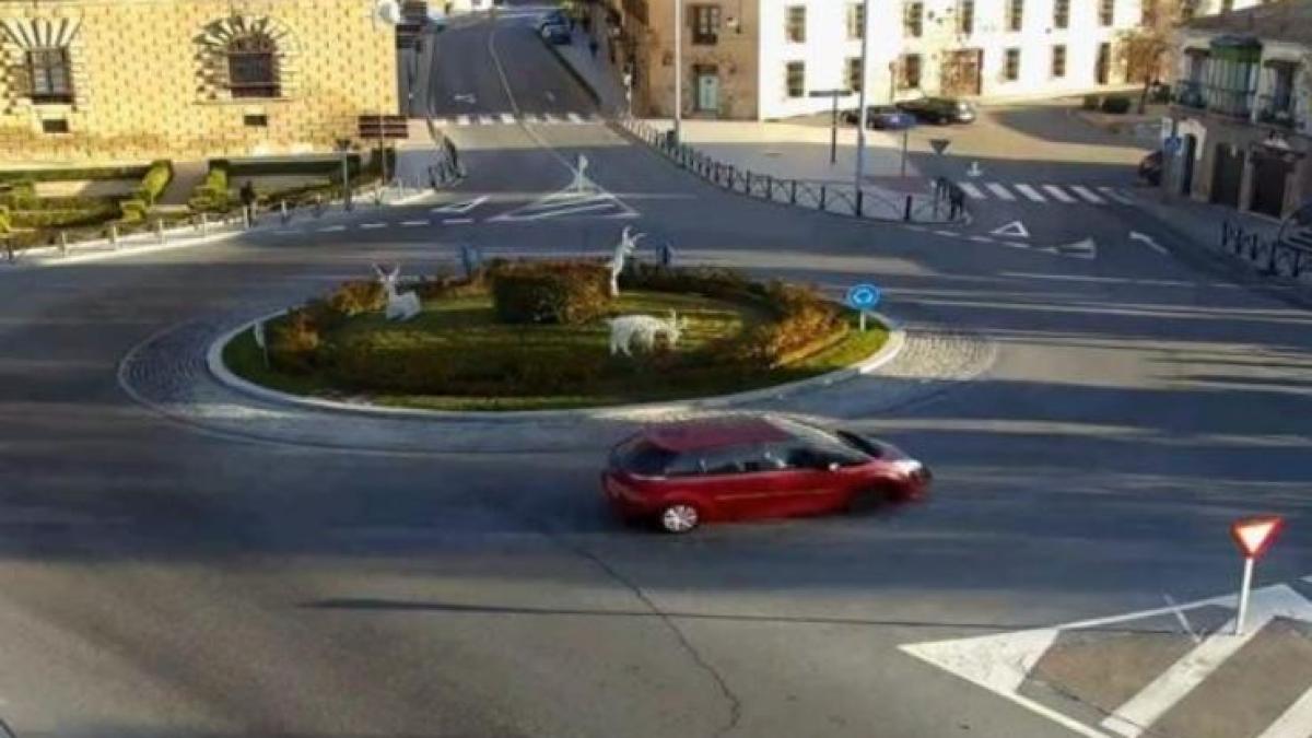 spania--roman--cu-permisul-suspendat--prins-la-volan--deranjat-ca-a-fost-tras-pe-dreapta--barbatul-a-sarit-la-bataie-la-politisti