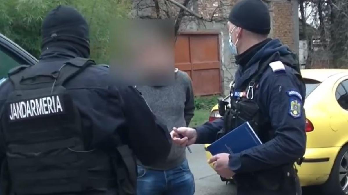 un-roman--amendat-cu-1-000-de-lei--dupa-ce-a-injurat-o-institutie-si-pe-angajatii-acesteia-pe-facebook