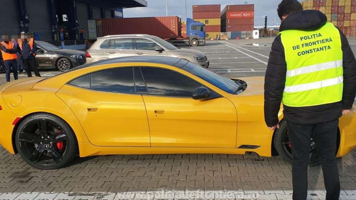 un-roman-a-ramas-fara-autoturismul-de-lux--cumparat-din-emiratele-arabe--masina-a-fost-sechestrata-in-portul-constanta
