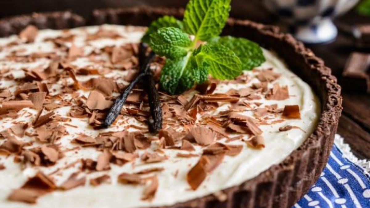 tarta-cu-crema-de-lapte--un-desert-la-superlativ--rapid--delicios-si-fara-coacere