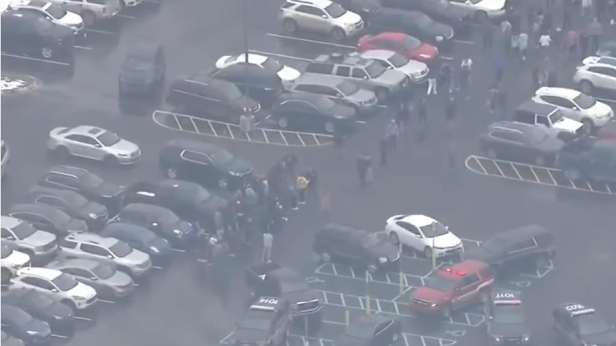 atac-armat-liceu-sua