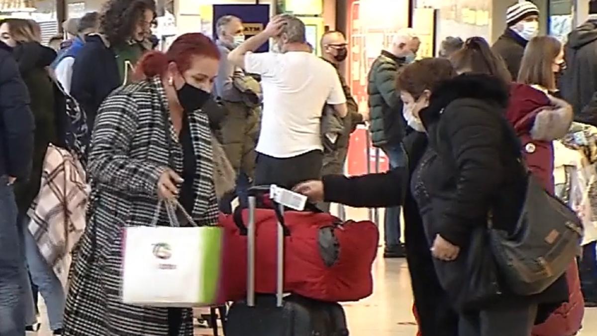 romanii-din-diaspora--revoltati-pe-aeroportul-otopeni--terminalul-sosiri-e-neincapator-logic-ca-nu-ne-convine