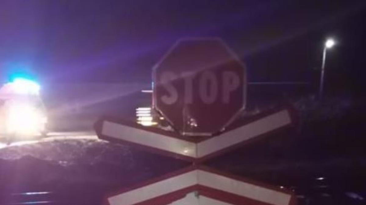 un-roman--care-traversa-calea-ferata-pe-jos--a-fost-lovit-mortal-de-un-tren