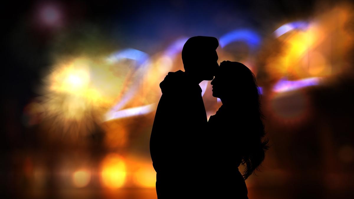 horoscop-16-decembrie--gemenii-risca-sa-piarda-o-avere--o-iubire-neasteptata-va-prc-e2prc-80prc-9eaprindeprc-e2prc-80prc-9c-varsatorii-previziuni-complete-pentru-toate-zodiile