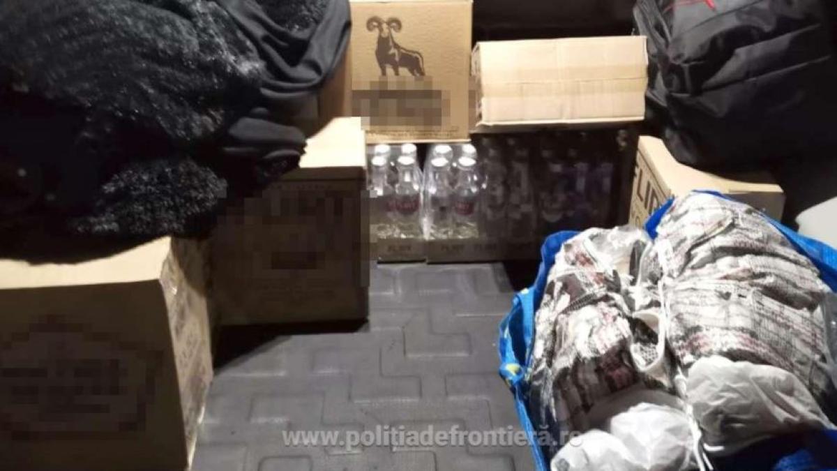 microbuz--verificat-la-sange-in-vama-giurgiu--soferul-bulgar-a-incercat-sa-introduca-ilegal-in-romania-534-de-sticle-cu-bauturi-alcoolice