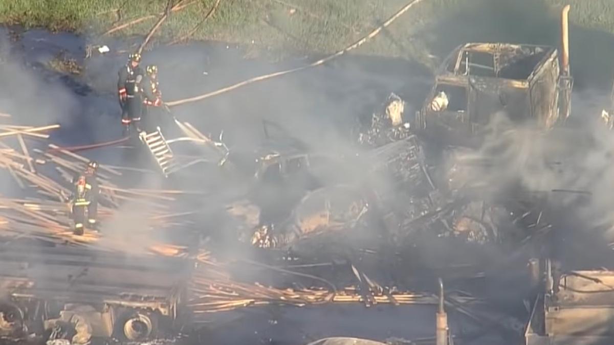 tanar-sofer-de-tir--condamnat-la-110-ani-de-inchisoare--dupa-un-accident-cu-patru-morti-si-zece-raniti---foto-video-2