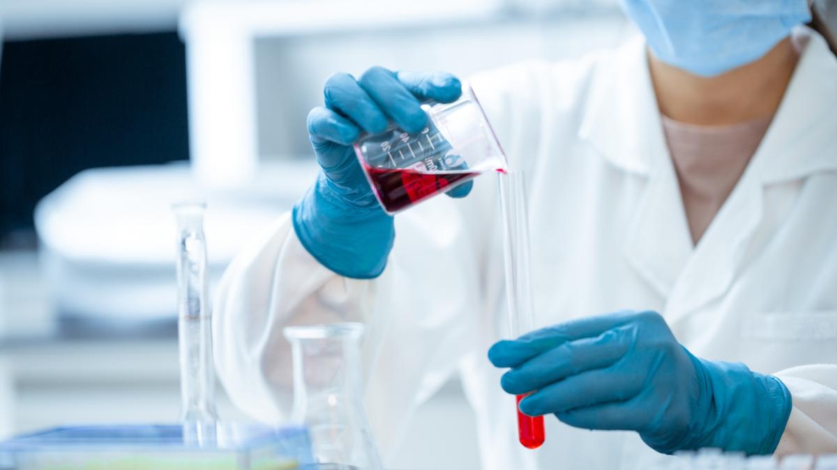 insp-5-417-cazuri-covid-cu-varianta-delta-si-15-cu-omicron--in-romania