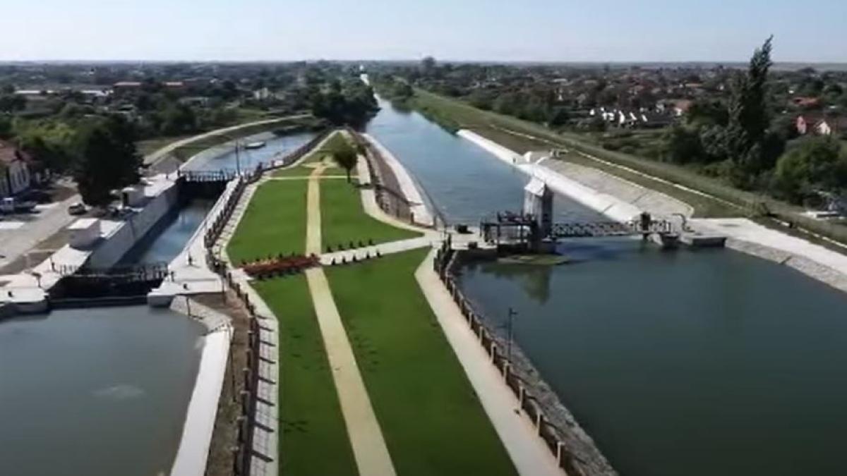 punct-de-trecere-a-frontierei-pe-apa-spre-serbia--romanii-vor-putea-merge-in-tara-vecina-cu-vaporasulprc-c2prc-a0prc-c2prc-a0