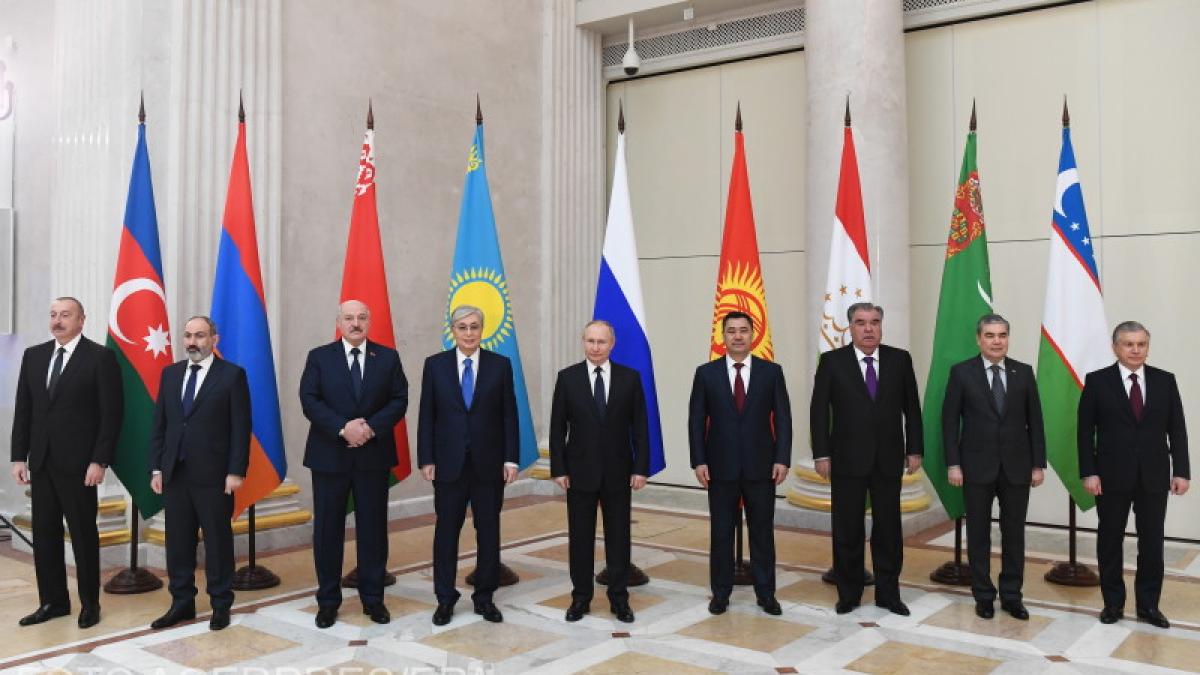 vladimir-putin-doresprc-ccprc-a7te-relatprc-ccprc-a7ii-mai-straprc-ccprc-82nse-iprc-ccprc-82ntre-fostele-republici-sovietice