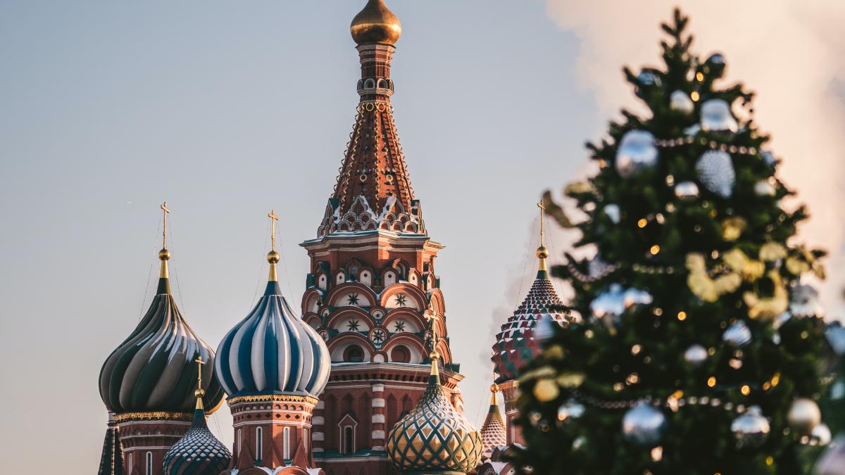 pexels-vitaly-vlasov-1696486