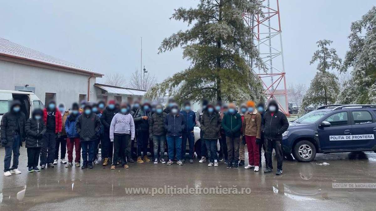 1640760618114-15475-s4