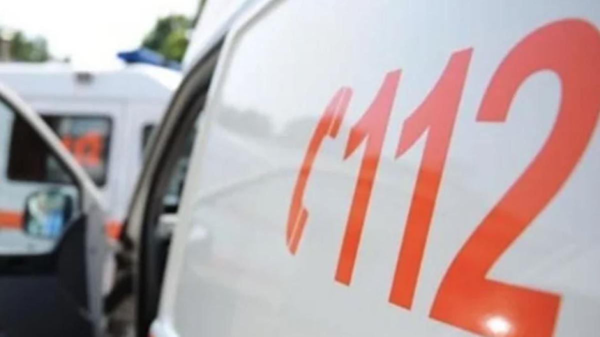 romanca--de-71-de-ani--injunghiata-in-gat-de-propriul-sot--victima-a-fost-dusa-urgent-la-spital