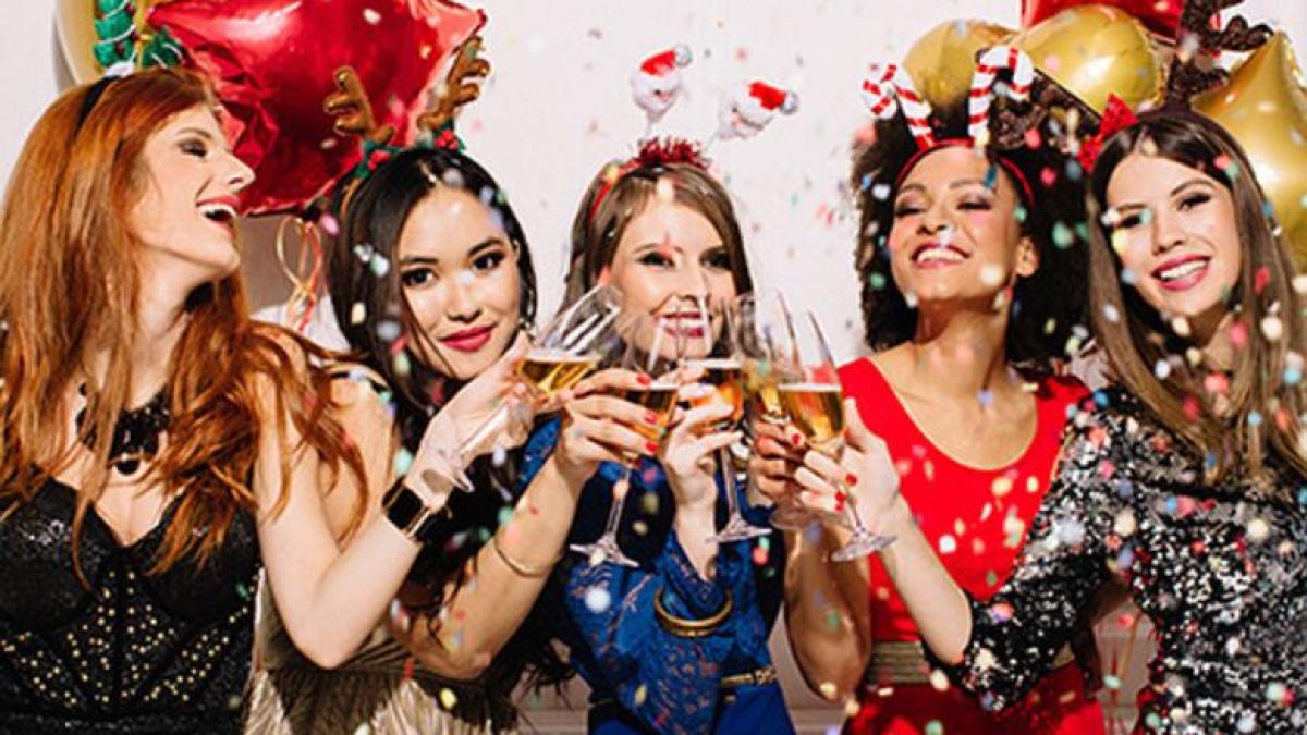 horoscop--ce-culori-norocoase--accesorii-si-pietreprc-c2prc-a0pretioaseprc-c2prc-a0sa-purtam-de-revelion--recomandari-pentru-toate-zodiile