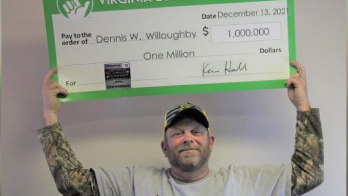 un-barbat-a-tras-lozul-cel-mare--a-mers-la-un-supermarket-sa-cumpere-o-ciocolata--dar-s-a-intors-acasa-cu-un-milion-de-dolari