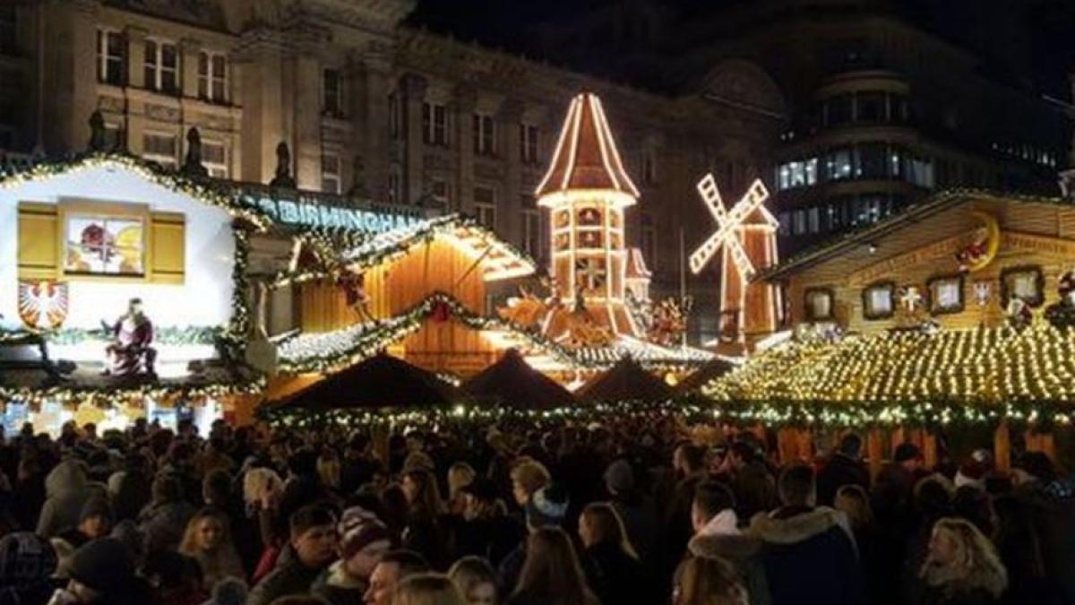 un-telefon--furat-dintr-un-targ-de-craciun-din-marea-britanie--a-fost-reperat-in-romania