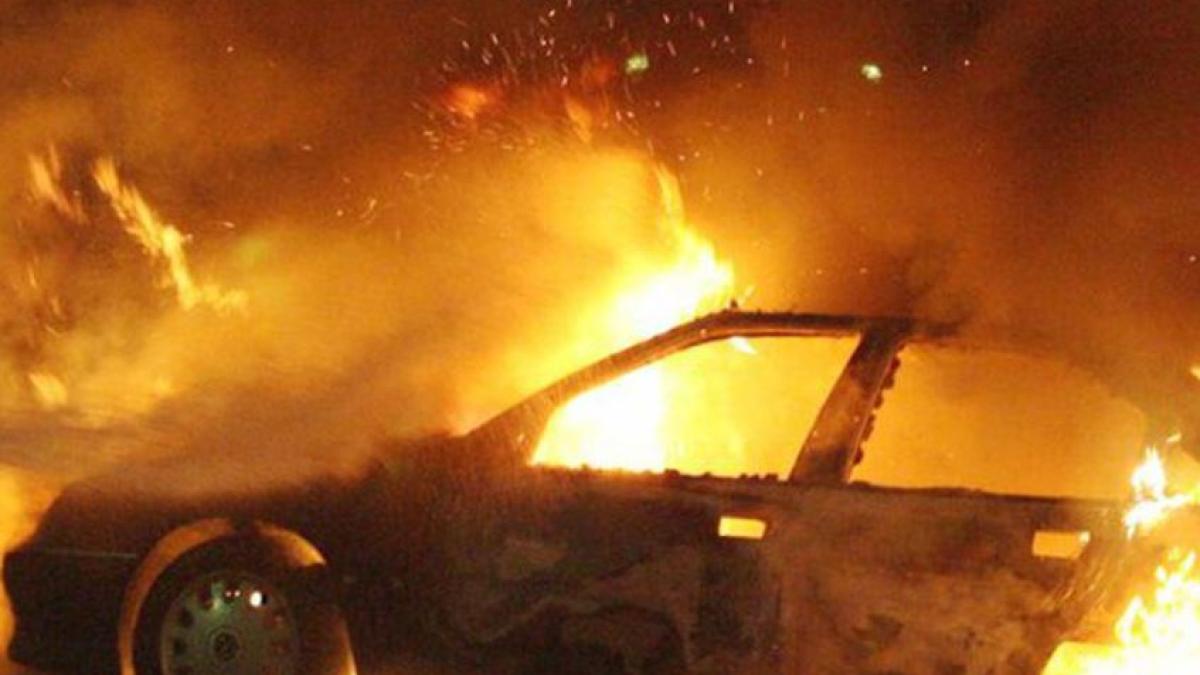 franta--aproape-900-de-masini-au-fost-incendiate-in-noaptea-de-revelion--sute-de-persoane-au-fost-arestate