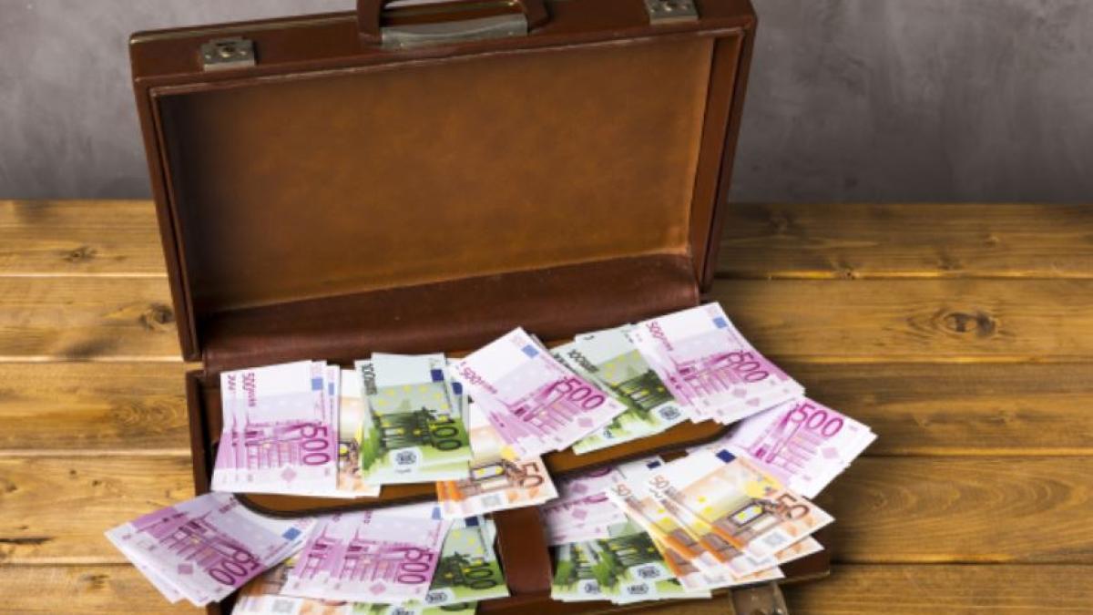 horoscop-financiar-pentru-3-9-ianuarie--sagetatorii--sfatuiti-sa-fie-atenti-ce-cumpara--vesti-excelente--legate-de-bani--pentru-scorpioni--previziuni-complete